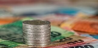 Jak obliczyć miesięczny koszt zużycia środków trwałych?